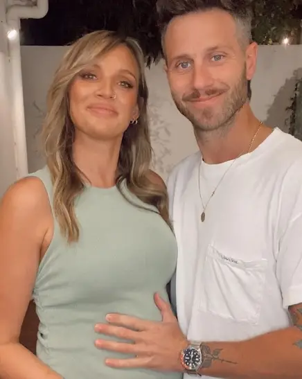 Alli-Dore-and-Benny-Thomspon-Pregnant