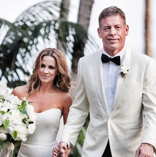 Catherine-Mooty-and-Troy-Aikman-on-their-wedding