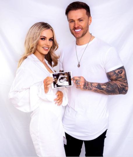 Vicky-Turner-with-boyfriend-Kyle-Christie-pregnancy-announcement