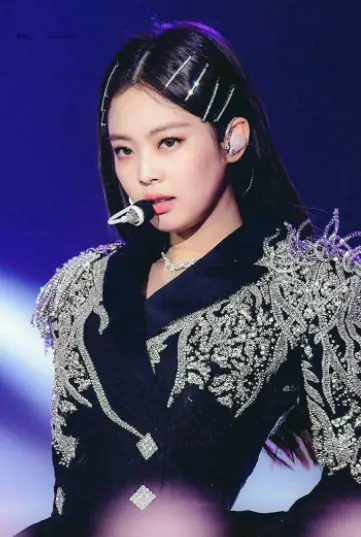 Blackpink Alum Jennie’s 5 Fashion Trends She Started In Korea 