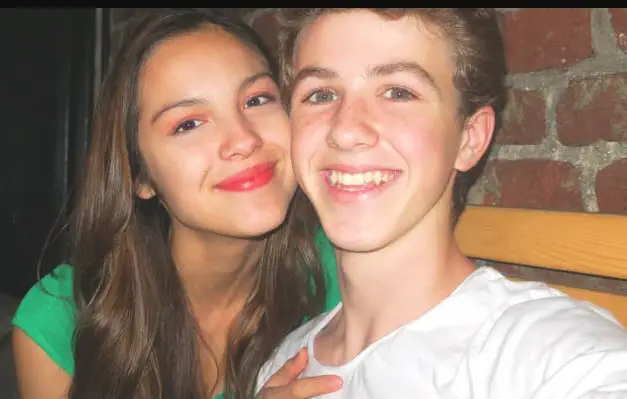 Dublin singer Elijah Hewson & American singer-songwriter Olivia Rodrigo Dating Rumor Debunked