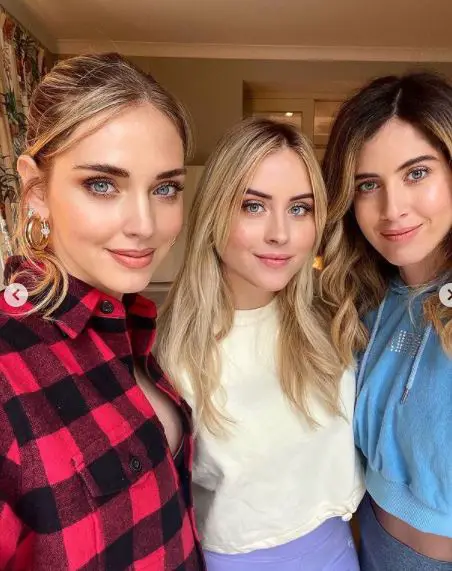 Chiara-Ferragni-with-her-sisters