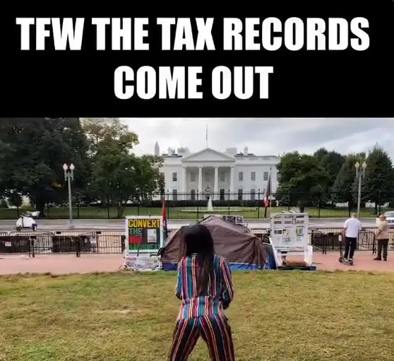 Mia Khalifa twerking for democracy