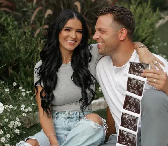 Get To Know Adam Gottschalk From "Bachelor in Paradise" Expecting Baby with Raven Gates